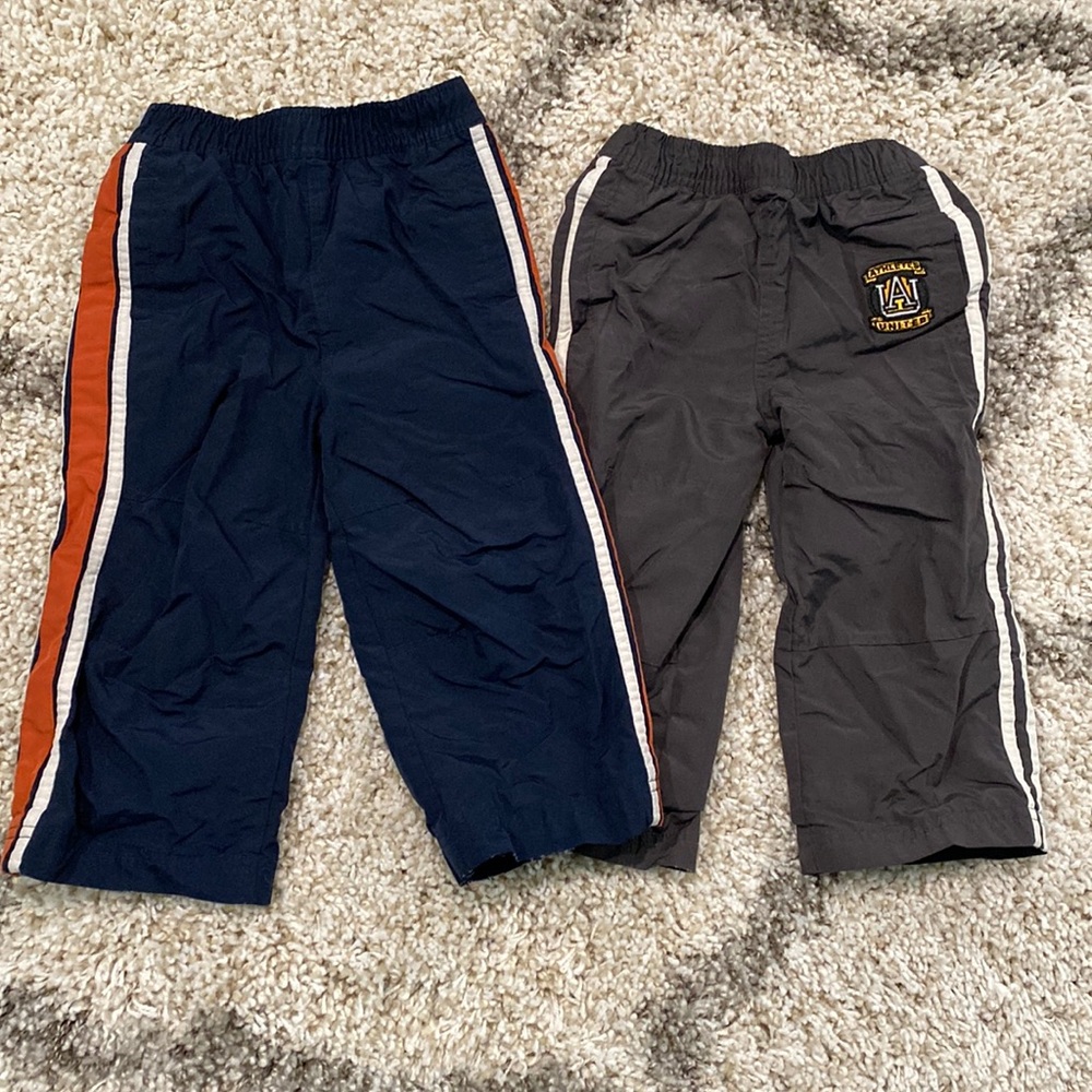 2 Pairs of Lined Windbreaker Sweatpants